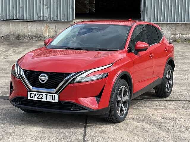 Nissan QASHQAI 1.3 DIG-T MHEV N-Connecta SUV 5dr Petrol Hybrid Manual Euro 6 (s/s) (140 ps)