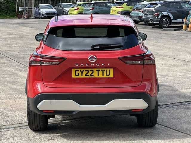 Nissan QASHQAI 1.3 DIG-T MHEV N-Connecta SUV 5dr Petrol Hybrid Manual Euro 6 (s/s) (140 ps)