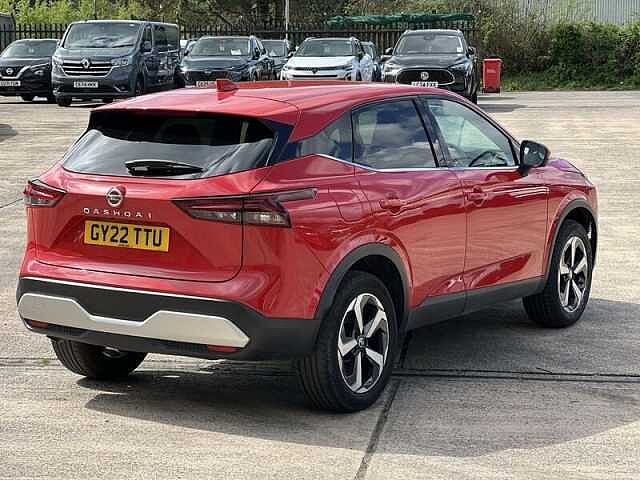 Nissan QASHQAI 1.3 DIG-T MHEV N-Connecta SUV 5dr Petrol Hybrid Manual Euro 6 (s/s) (140 ps)