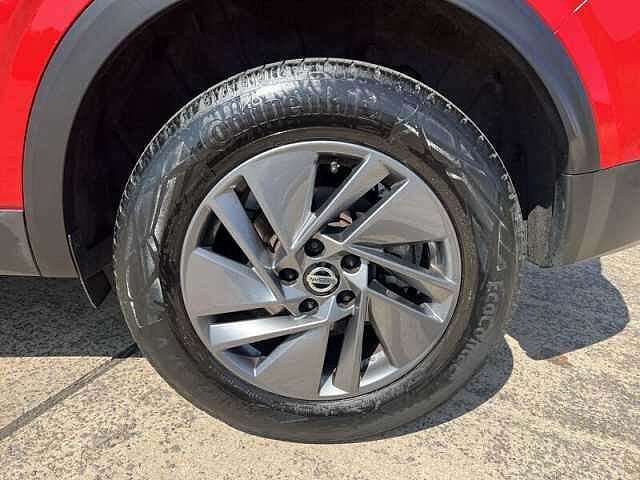 Nissan QASHQAI 1.3 DIG-T MHEV Acenta Premium SUV 5dr Petrol Hybrid Manual Euro 6 (s/s) (140 ps)