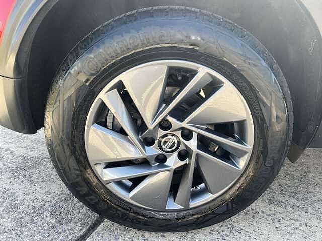 Nissan QASHQAI 1.3 DIG-T MHEV Acenta Premium SUV 5dr Petrol Hybrid Manual Euro 6 (s/s) (140 ps)