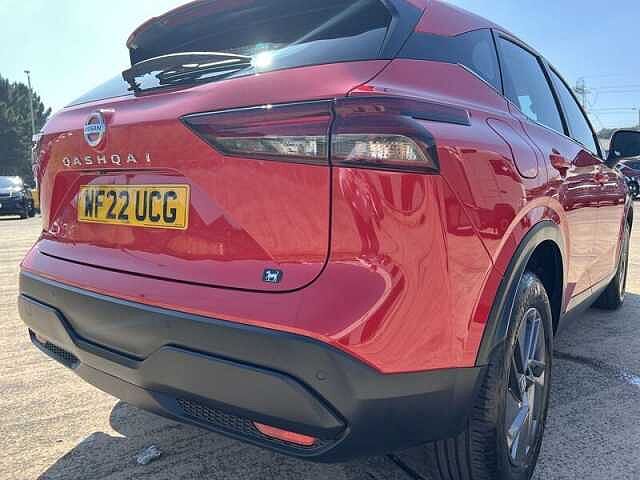 Nissan QASHQAI 1.3 DIG-T MHEV Acenta Premium SUV 5dr Petrol Hybrid Manual Euro 6 (s/s) (140 ps)