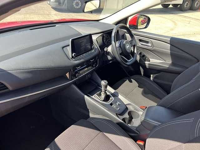 Nissan QASHQAI 1.3 DIG-T MHEV Acenta Premium SUV 5dr Petrol Hybrid Manual Euro 6 (s/s) (140 ps)