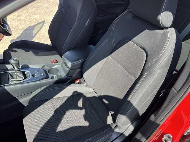 Nissan QASHQAI 1.3 DIG-T MHEV Acenta Premium SUV 5dr Petrol Hybrid Manual Euro 6 (s/s) (140 ps)