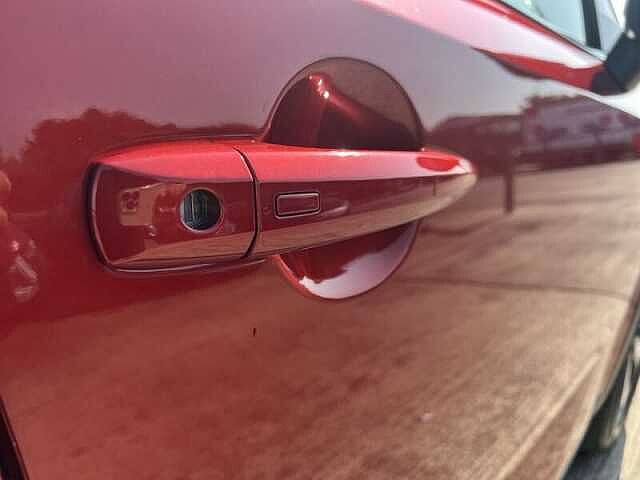 Nissan QASHQAI 1.3 DIG-T MHEV N-Connecta SUV 5dr Petrol Hybrid Manual Euro 6 (s/s) (140 ps)