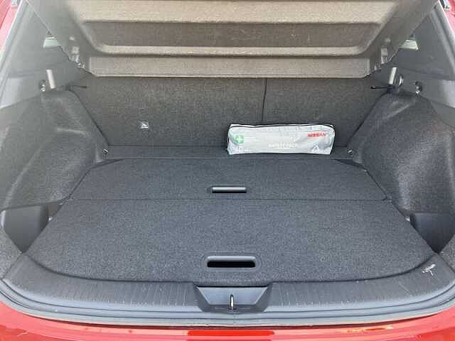 Nissan QASHQAI 1.3 DIG-T MHEV N-Connecta SUV 5dr Petrol Hybrid Manual Euro 6 (s/s) (140 ps)