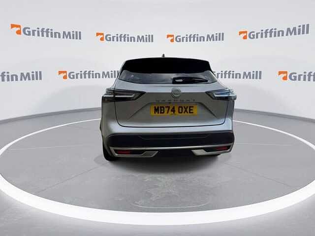 Nissan QASHQAI 1.3 DIG-T MHEV N-Connecta SUV 5dr Petrol Hybrid Manual Euro 6 (s/s) (140 ps)