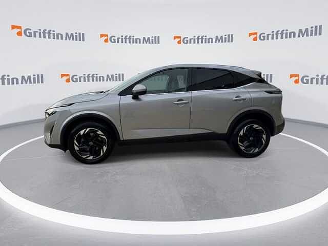 Nissan QASHQAI 1.3 DIG-T MHEV N-Connecta SUV 5dr Petrol Hybrid Manual Euro 6 (s/s) (140 ps)