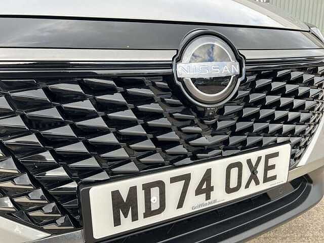 Nissan QASHQAI 1.3 DIG-T MHEV N-Connecta SUV 5dr Petrol Hybrid Manual Euro 6 (s/s) (140 ps)
