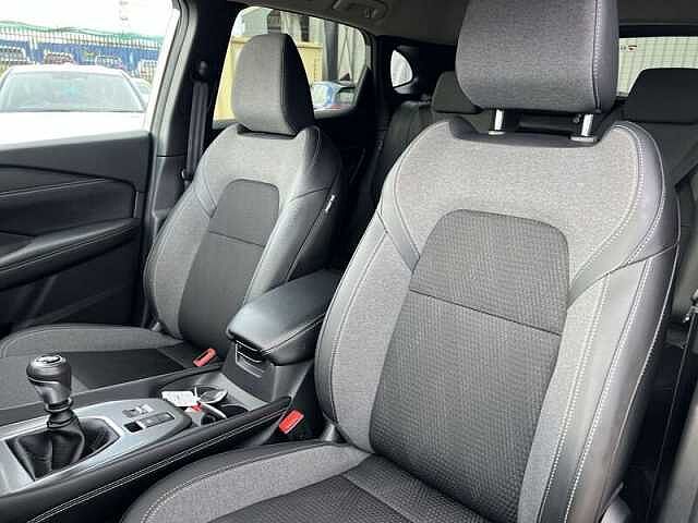 Nissan QASHQAI 1.3 DIG-T MHEV N-Connecta SUV 5dr Petrol Hybrid Manual Euro 6 (s/s) (140 ps)