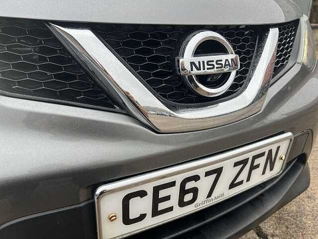 Nissan QASHQAI 1.6 dCi Tekna SUV 5dr Diesel XTRON Euro 6 (s/s) (130 ps)