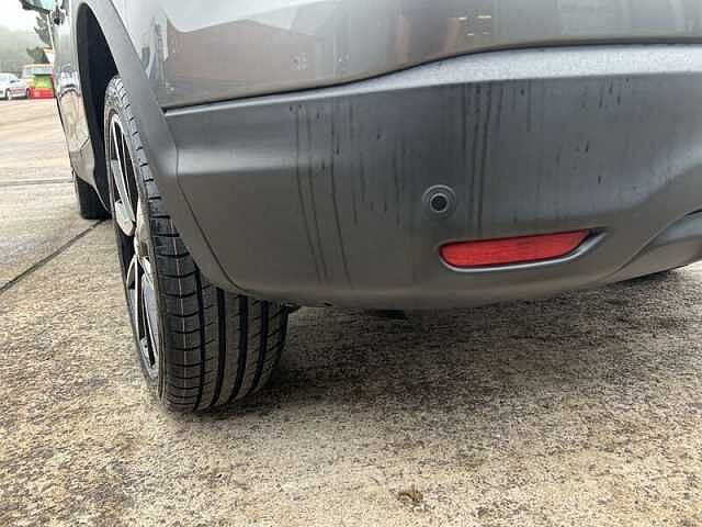 Nissan QASHQAI 1.6 dCi Tekna SUV 5dr Diesel XTRON Euro 6 (s/s) (130 ps)