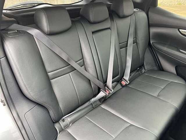 Nissan QASHQAI 1.6 dCi Tekna SUV 5dr Diesel XTRON Euro 6 (s/s) (130 ps)