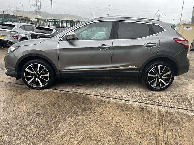 Nissan QASHQAI 1.6 dCi Tekna SUV 5dr Diesel XTRON Euro 6 (s/s) (130 ps)