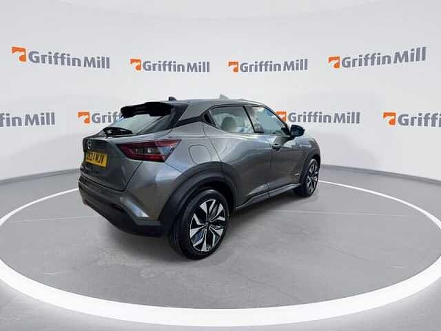Nissan Juke 1.6 Acenta Premium SUV 5dr Petrol Hybrid Auto Euro 6 (143 ps)