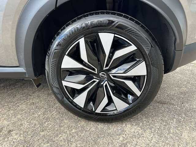 Nissan Juke 1.6 Acenta Premium SUV 5dr Petrol Hybrid Auto Euro 6 (143 ps)