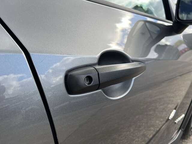 Nissan Juke 1.6 Acenta Premium SUV 5dr Petrol Hybrid Auto Euro 6 (143 ps)