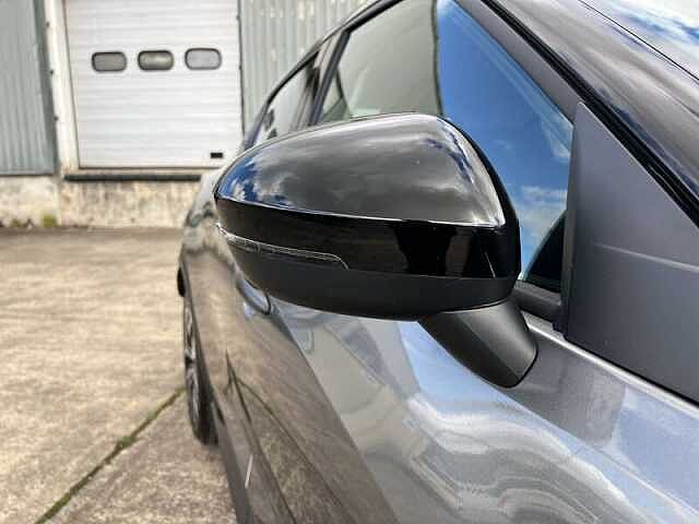 Nissan Juke 1.6 Acenta Premium SUV 5dr Petrol Hybrid Auto Euro 6 (143 ps)