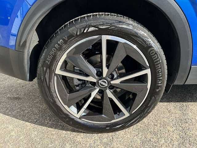 Nissan QASHQAI 1.3 DIG-T MHEV Tekna SUV 5dr Petrol Hybrid XTRON Euro 6 (s/s) (158 ps)