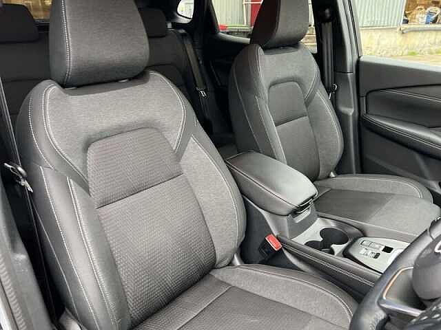 Nissan QASHQAI 1.3 DIG-T MHEV N-Connecta SUV 5dr Petrol Hybrid Manual Euro 6 (s/s) (140 ps)