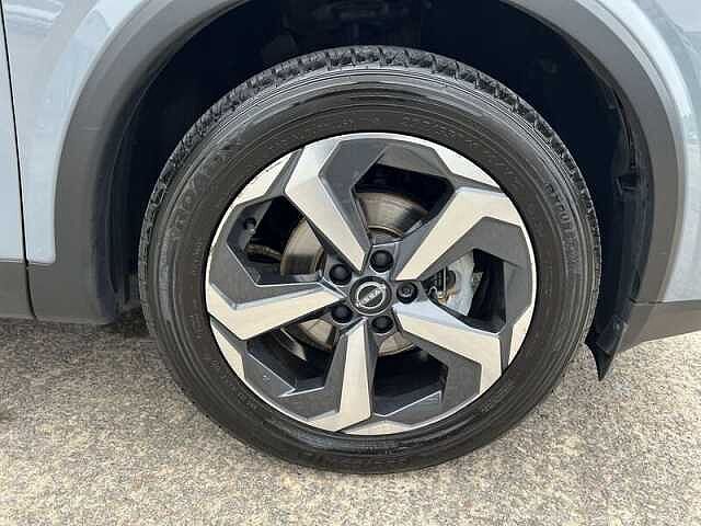 Nissan QASHQAI 1.3 DIG-T MHEV N-Connecta SUV 5dr Petrol Hybrid Manual Euro 6 (s/s) (140 ps)