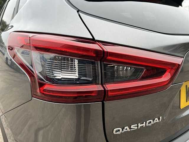 Nissan QASHQAI 1.3 DIG-T Tekna SUV 5dr Petrol Manual Euro 6 (s/s) (140 ps)