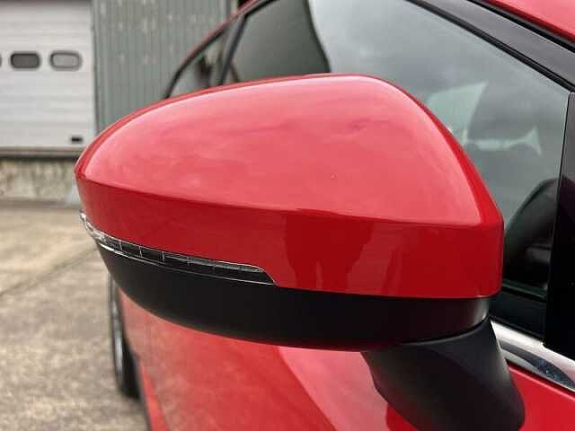 Nissan QASHQAI 1.3 DIG-T MHEV Visia SUV 5dr Petrol Hybrid Manual Euro 6 (s/s) (140 ps)