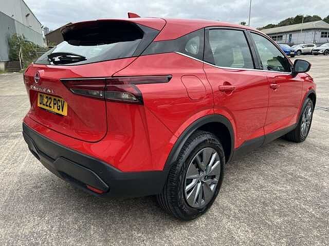 Nissan QASHQAI 1.3 DIG-T MHEV Visia SUV 5dr Petrol Hybrid Manual Euro 6 (s/s) (140 ps)