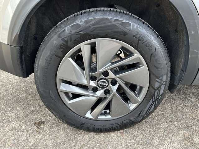 Nissan QASHQAI 1.3 DIG-T MHEV Acenta Premium SUV 5dr Petrol Hybrid XTRON Euro 6 (s/s) (158 ps)