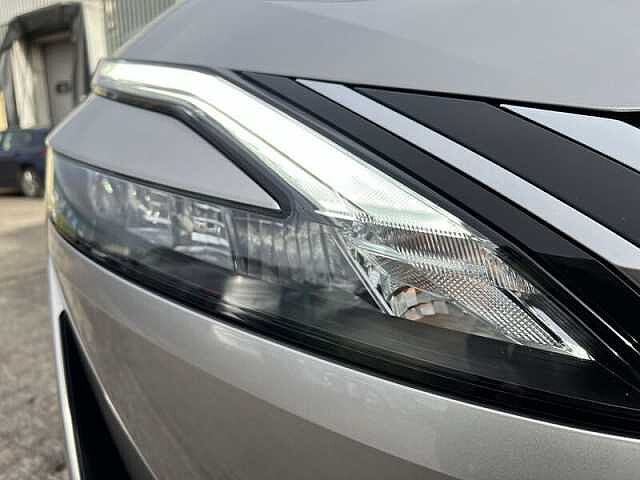 Nissan QASHQAI 1.3 DIG-T MHEV Acenta Premium SUV 5dr Petrol Hybrid XTRON Euro 6 (s/s) (158 ps)