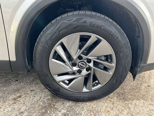Nissan QASHQAI 1.3 DIG-T MHEV Acenta Premium SUV 5dr Petrol Hybrid XTRON Euro 6 (s/s) (158 ps)