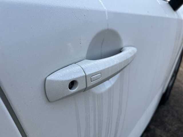 Nissan QASHQAI 1.3 DIG-T MHEV Acenta Premium SUV 5dr Petrol Hybrid Manual Euro 6 (s/s) (140 ps)