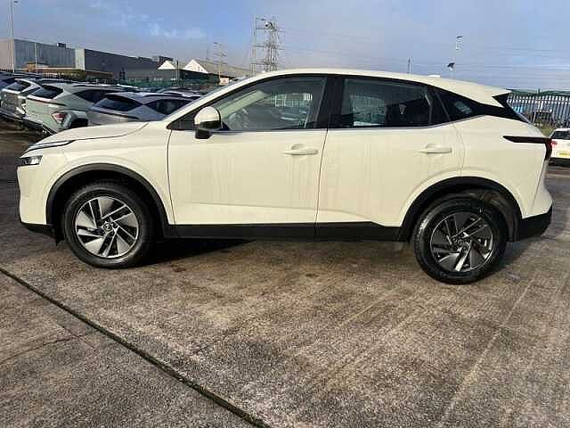 Nissan QASHQAI 1.3 DIG-T MHEV Acenta Premium SUV 5dr Petrol Hybrid Manual Euro 6 (s/s) (140 ps)