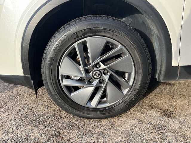 Nissan QASHQAI 1.3 DIG-T MHEV Acenta Premium SUV 5dr Petrol Hybrid Manual Euro 6 (s/s) (140 ps)